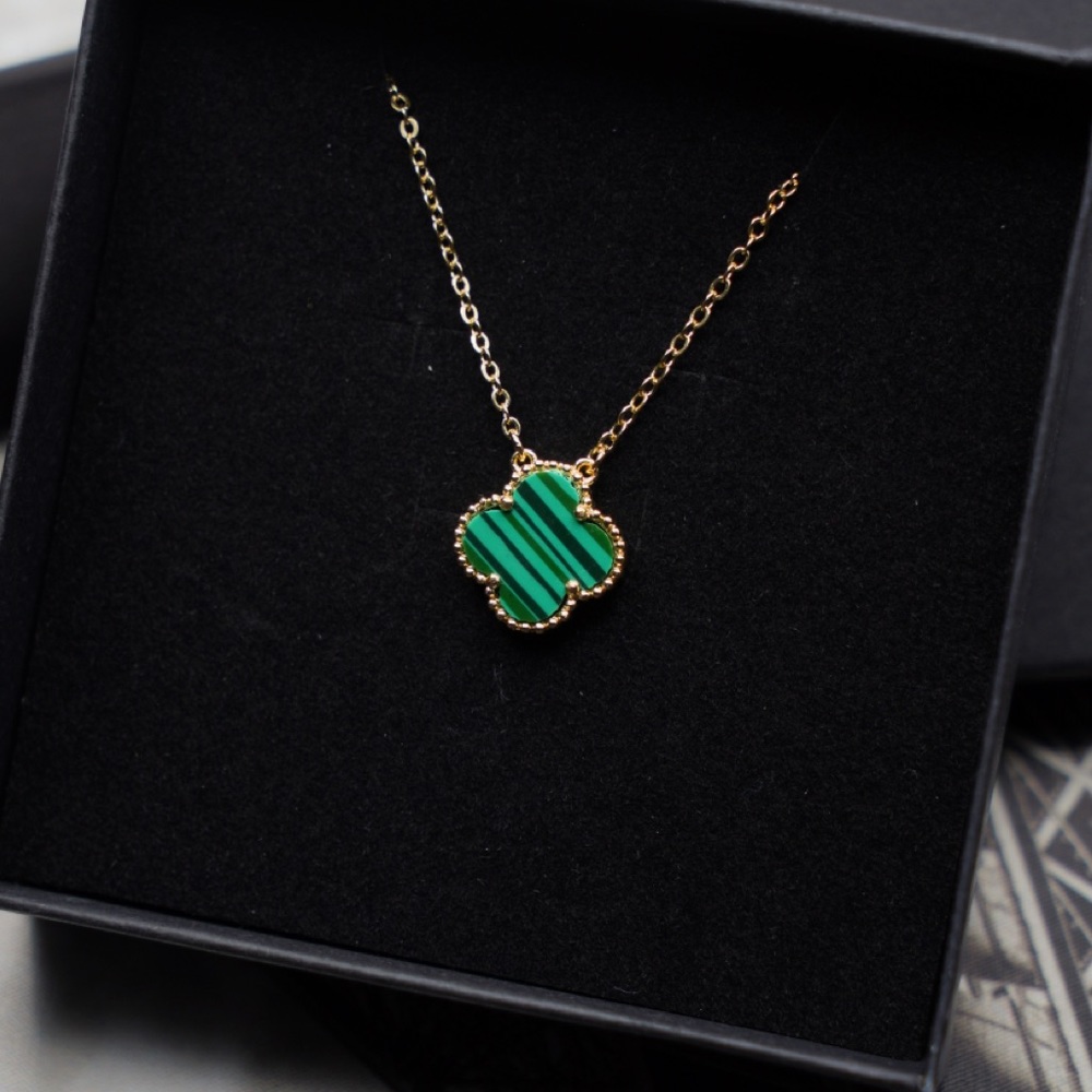 Gold plated clover four leaf clover necklace green